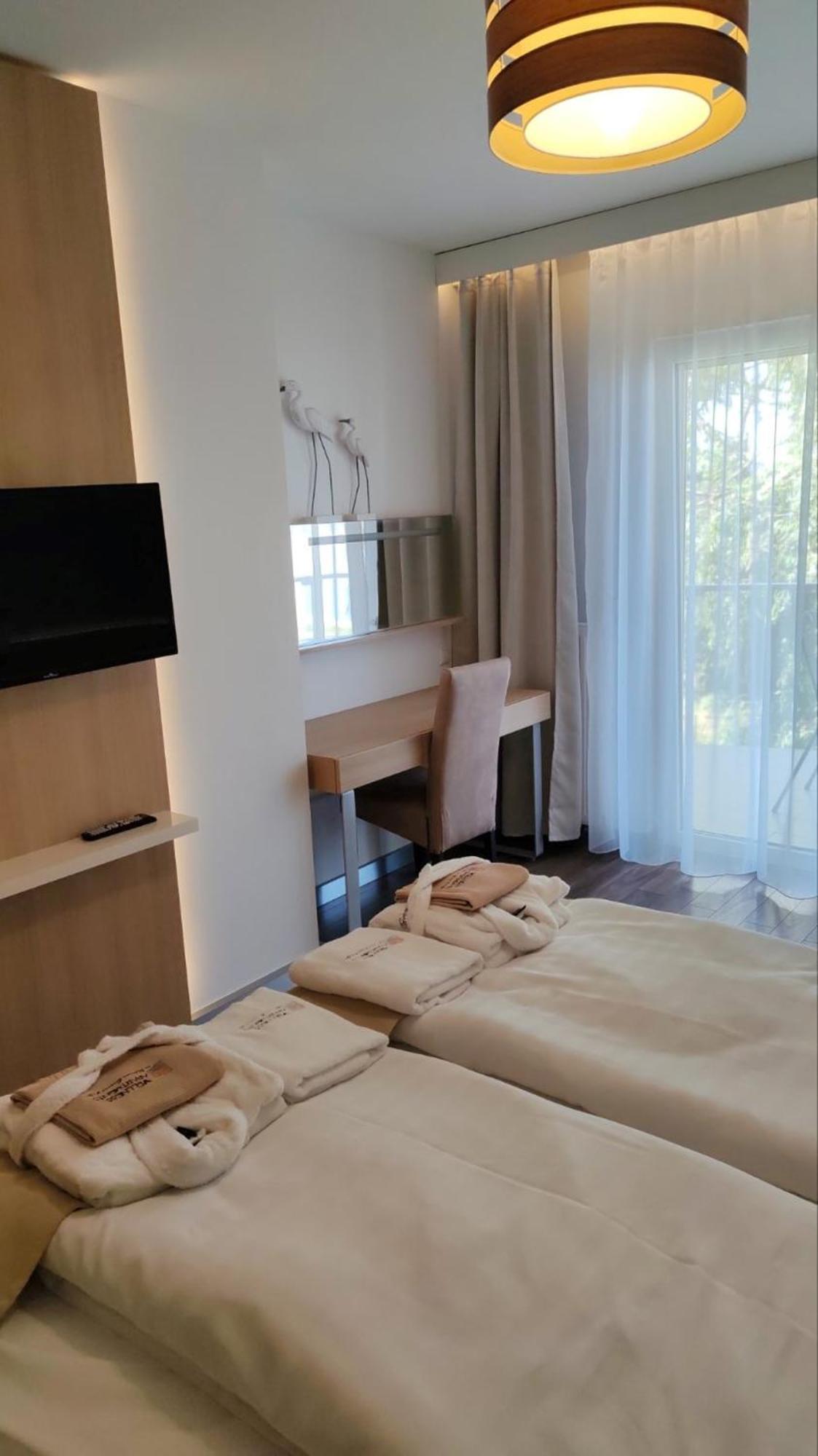 Wellness Apartments In Velence Exterior photo