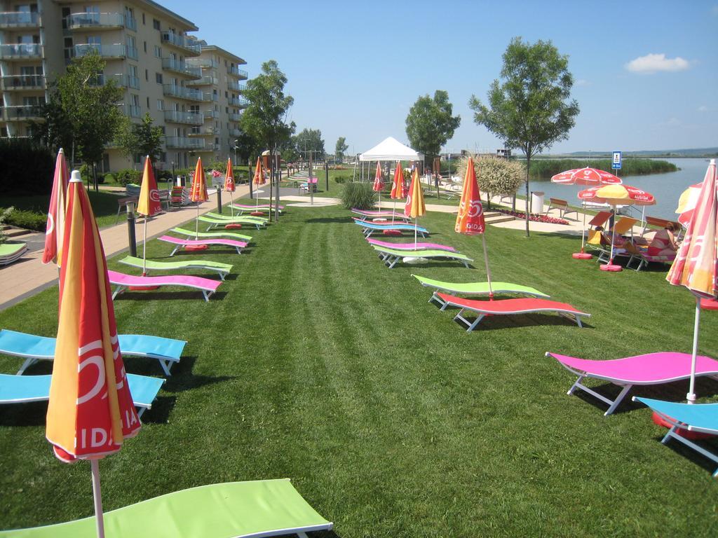Wellness Apartments In Velence Exterior photo